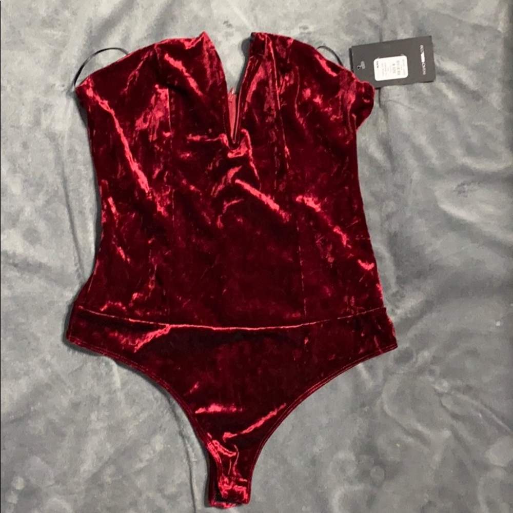 Brand new, Fashion Nova velvet bodysuit